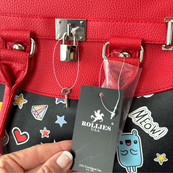 NWT red roller for laptop for traveling for kids or weekend get away - Picture 5 of 10